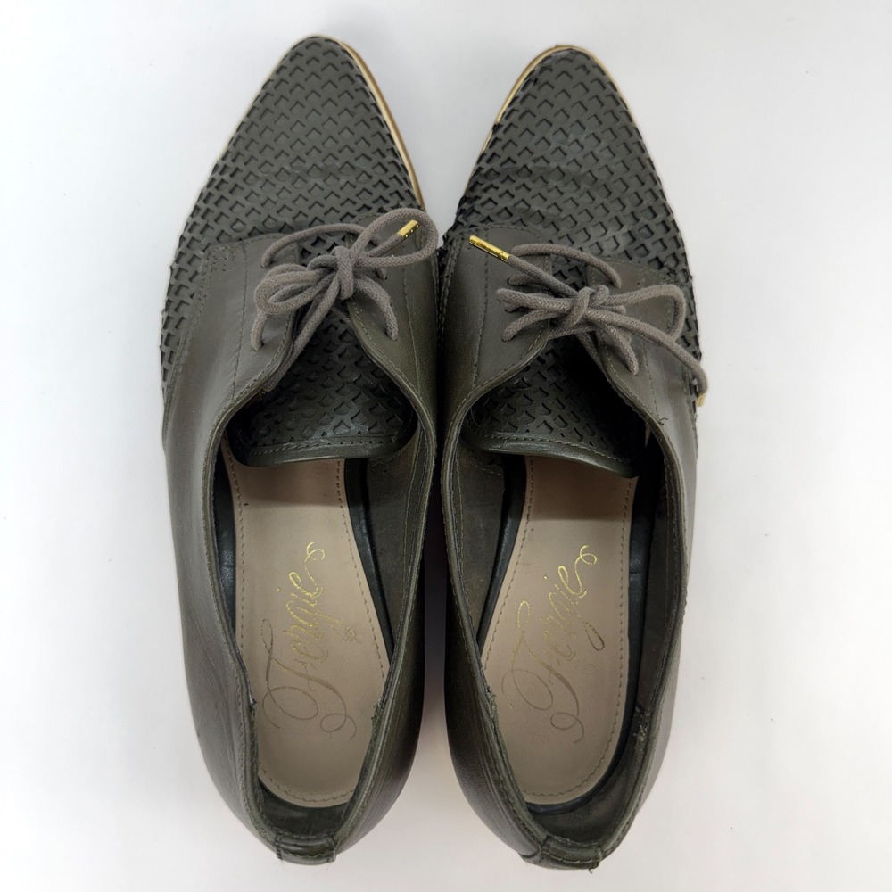 Fergie "Invert" Olive Green Perforated Leather Oxfords Gold Toe Cap W 7.5M - Picture 2 of 10